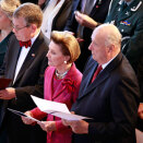 Kong Harald og Dronning Sonja deltar på studentgudstjeneste ved Augsburg College (Foto: Lise Åserud / Scanpix)